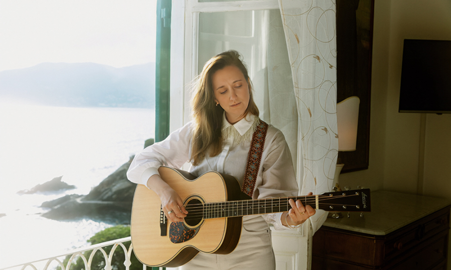 AnnaKaenzig_1_bylukasmaeder_tt