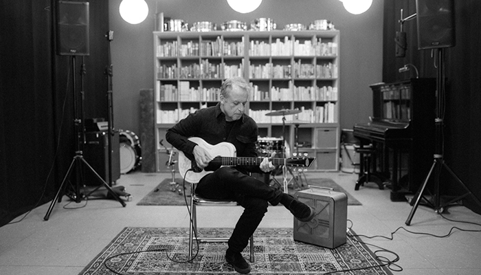 hankshizzoe_studio1_tt